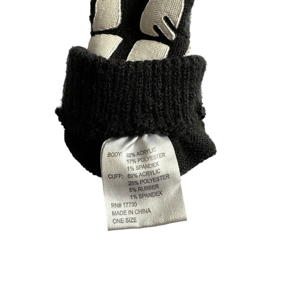 Two Pair Little Kid Skeleton Knit Gloves Black & White - Picture 7 of 7